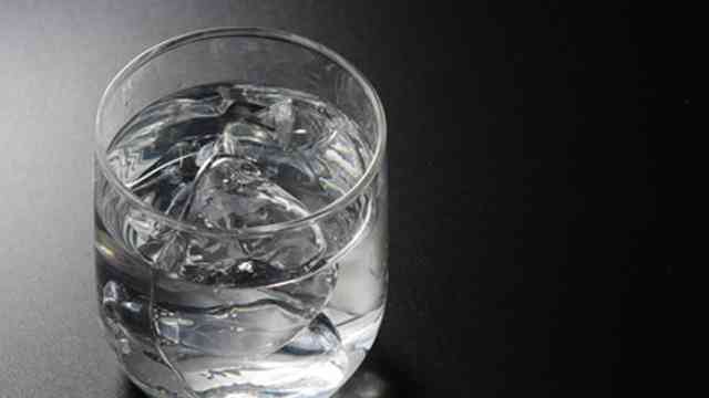 お酒にみられる血栓・心筋梗塞等の予防効果と、中でも焼酎をおすすめする理由 | あくがれ蒸留所 – 焼酎の蔵元