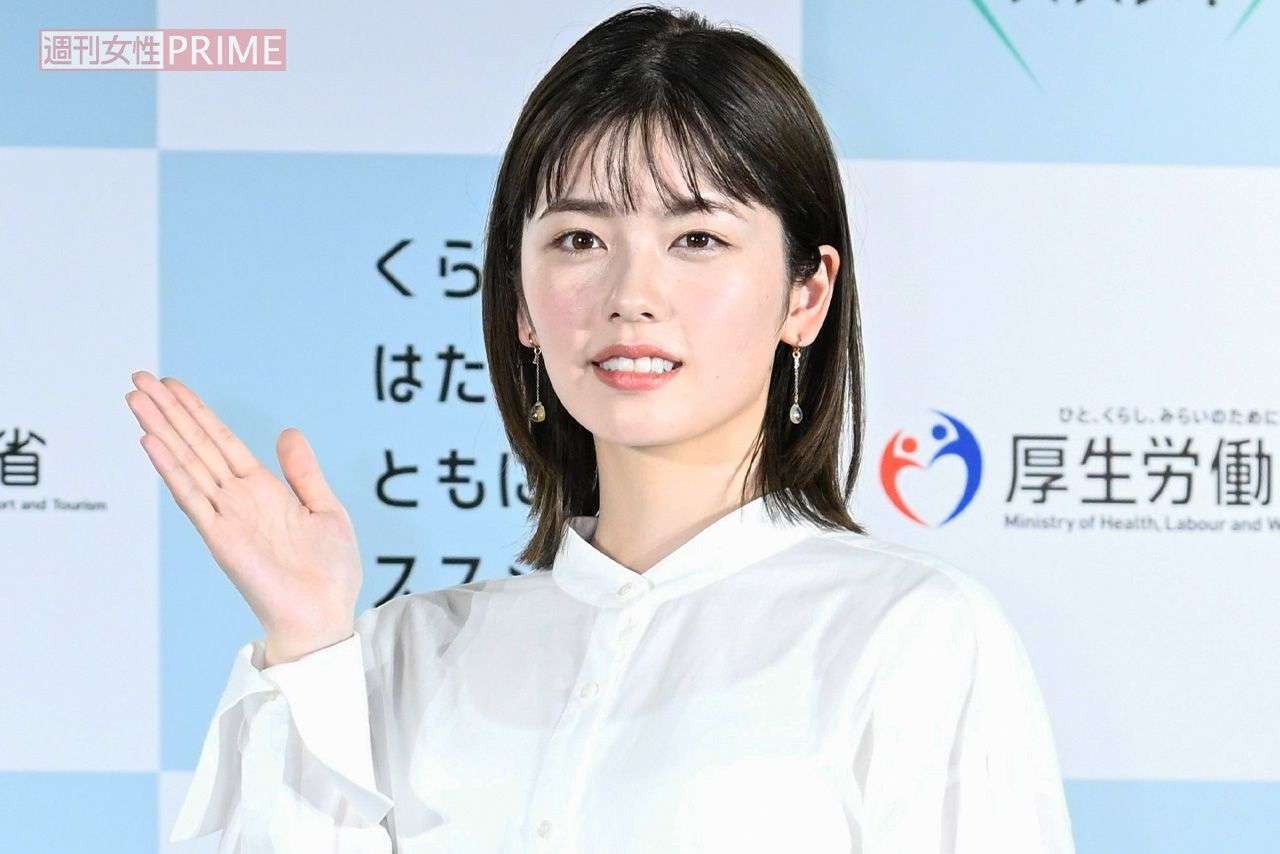『大奥』で4クール連続ドラマ出演、7月にも主演作、2025年にはNHK大河『べらぼう』も控えて…放心現場を目撃された小芝風花の“働き方”が心配