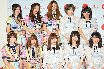 はしか集団感染の新興宗教、信者が「AKB」メンバー握手会に参加 | デイリー新潮