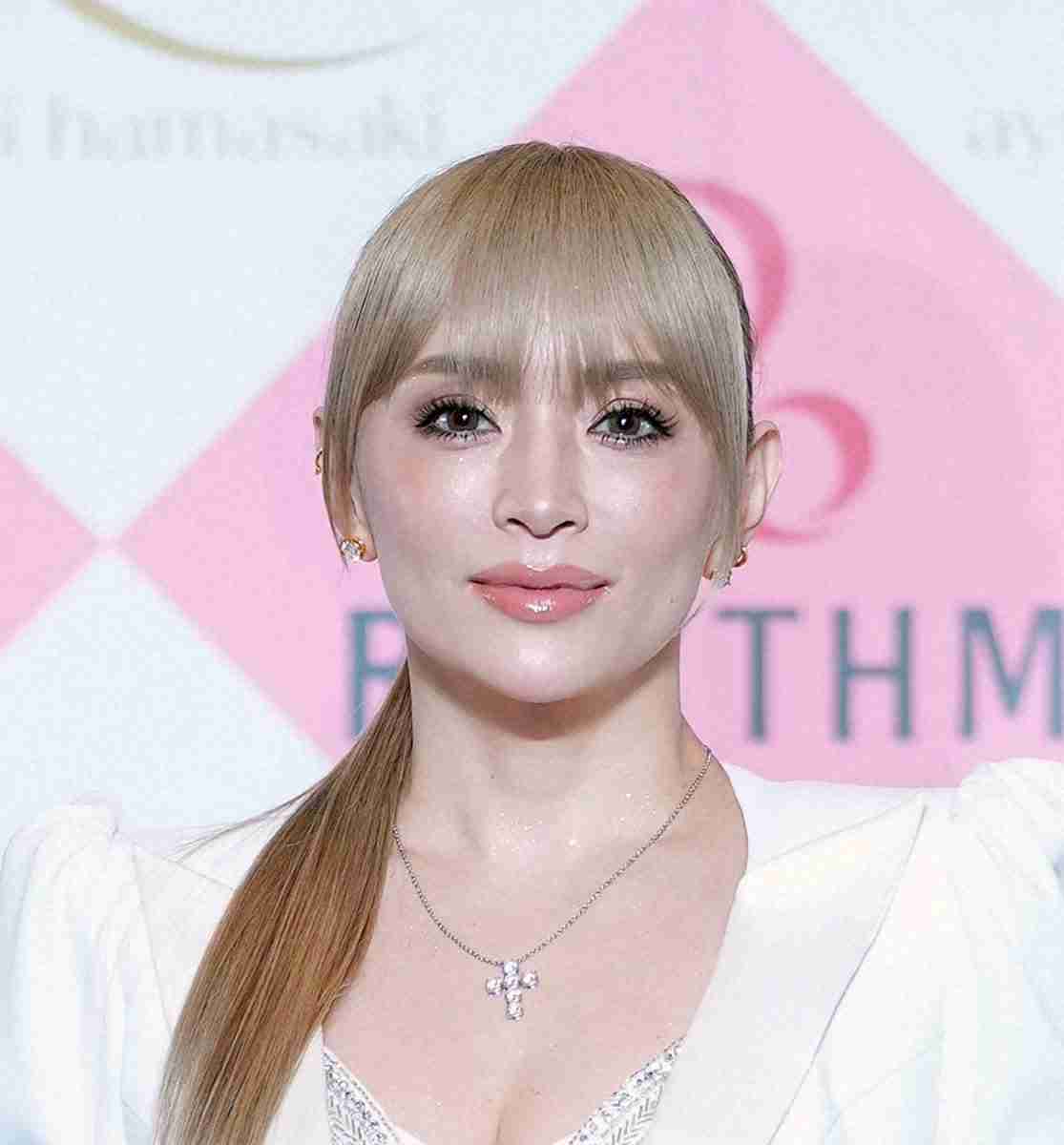 浜崎あゆみ　松浦会長から440万円の腕時計サプライズプレゼント　「映画かっ！」と感動― スポニチ Sponichi Annex 芸能