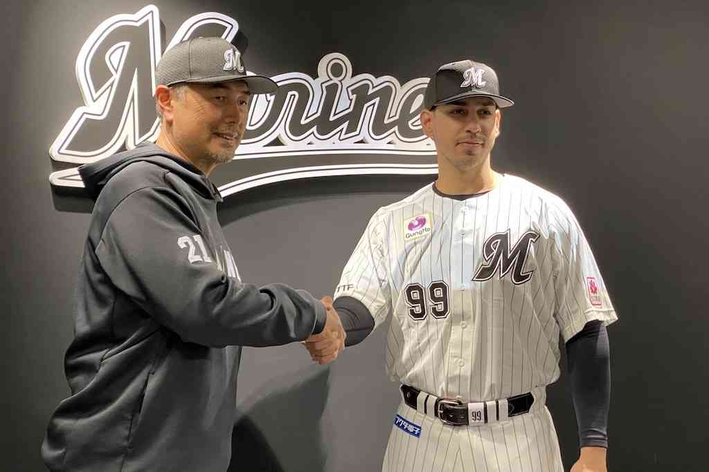 ロッテ・ソト、入団会見「全力を出してベストな仕事をするだけ」 | BASEBALL KING