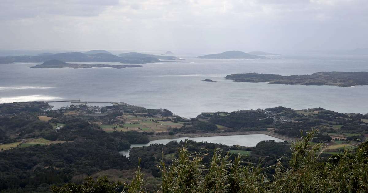長崎の宇久島覆う太陽光パネル　国内最大メガソーラー着工へ - 日本経済新聞