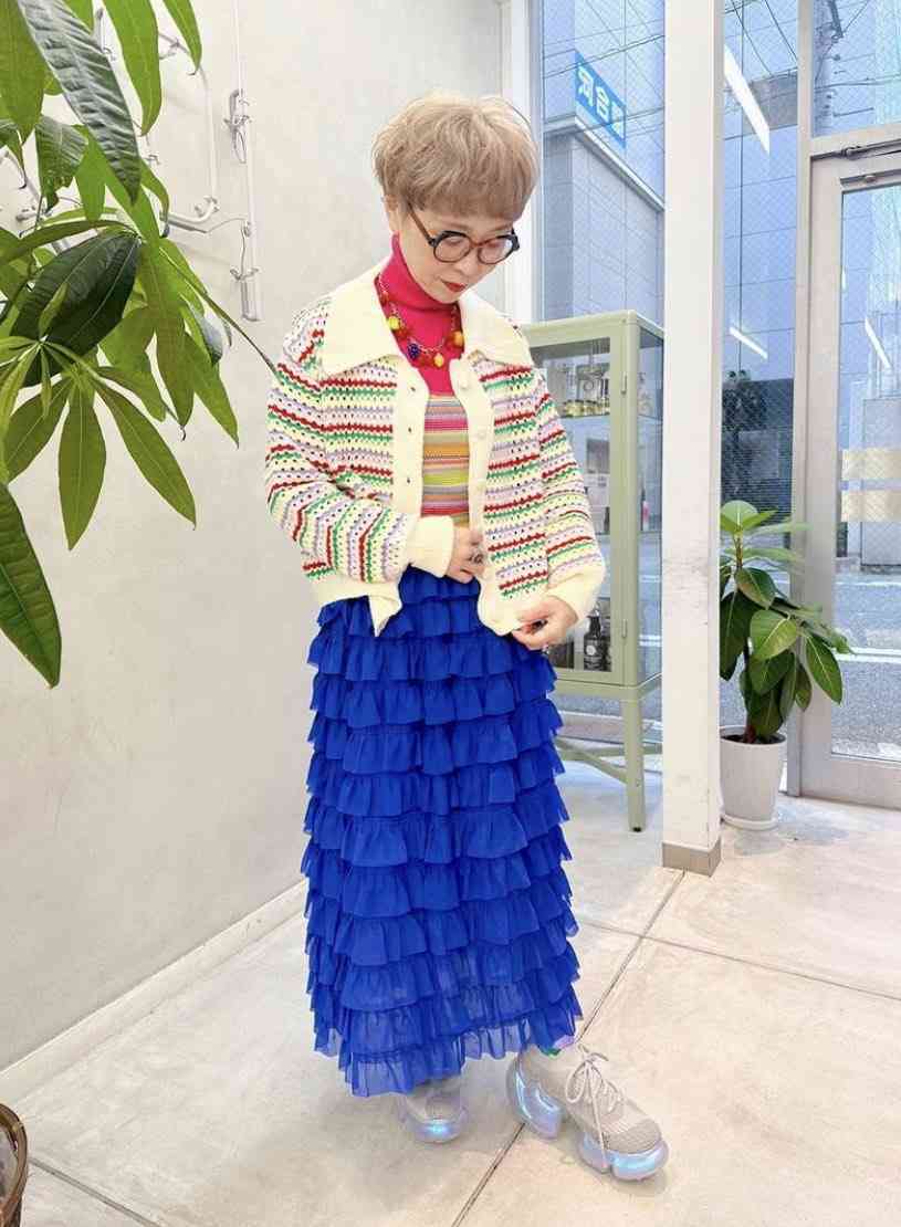 “こんな母”を見て育った姉妹「こうなります」　それぞれ“好き”が伝わってくる母と娘のコーディネートに「素敵な親子すぎる」「カッコいい親子や」の声