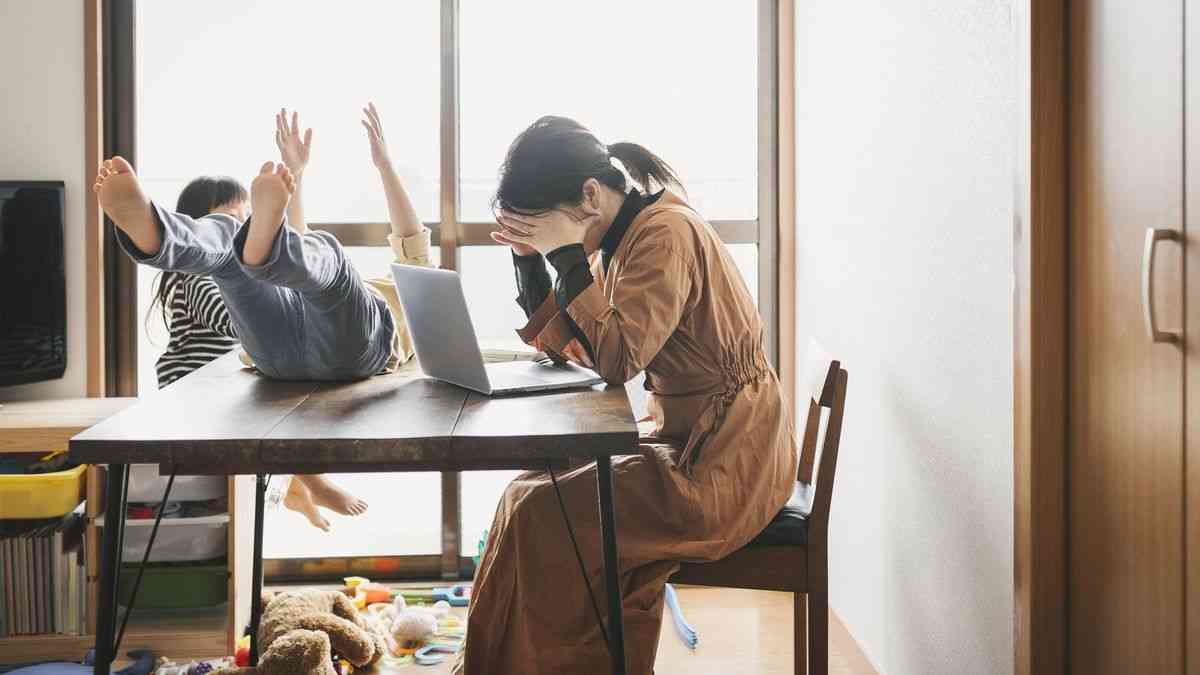 ｢子どものいる女性のほうが幸福度が低く､多く産むほど不幸｣日本で子どもが増えるはずがない当たり前の理由 経済学が明かす子育て世代の女性が背負う3つの大問題 | PRESIDENT Online（プレジデントオンライン）