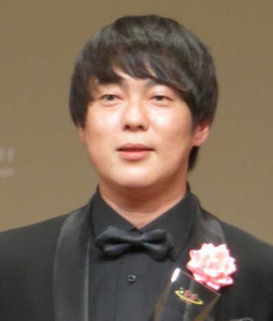 米国移住の村本大輔、バーで声かけた日本人女性２人に驚き「引きが強いのかNYが狭すぎるのか」 - お笑い : 日刊スポーツ