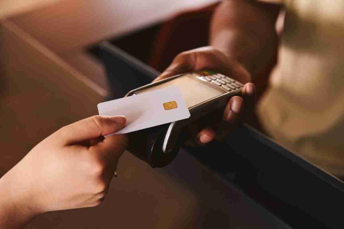 小さいお店で「クレジットカード決済」って迷惑なんですか？ 手数料で売上が減ってしまうと聞いたのですが、現金払いにするべきでしょうか…？（ファイナンシャルフィールド） - Yahoo!ニュース