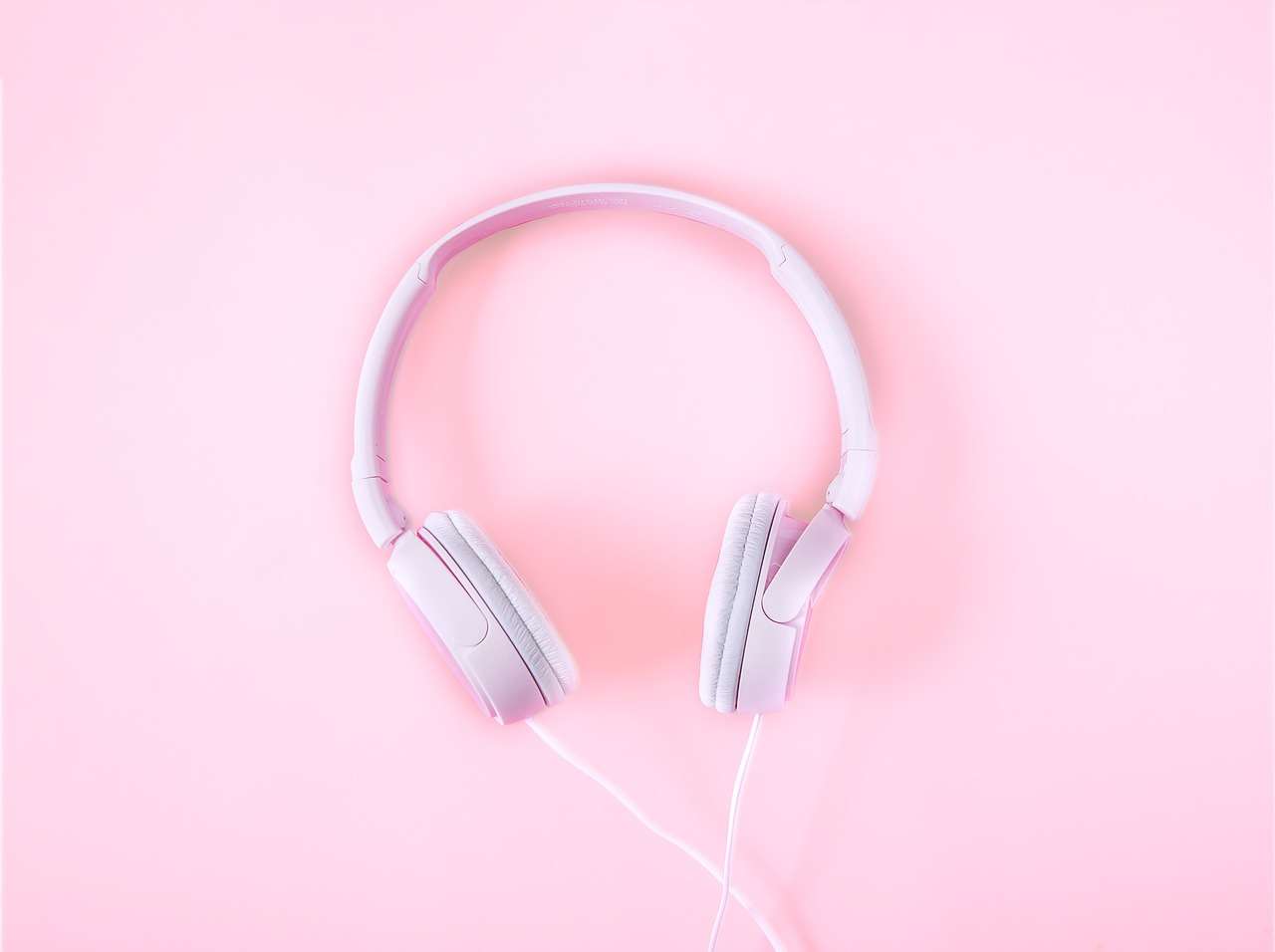 【ラジオで推し活】楽曲リクエストが送れる番組まとめ | 無料のアプリでラジオを聴こう！ | radiko news(ラジコニュース)