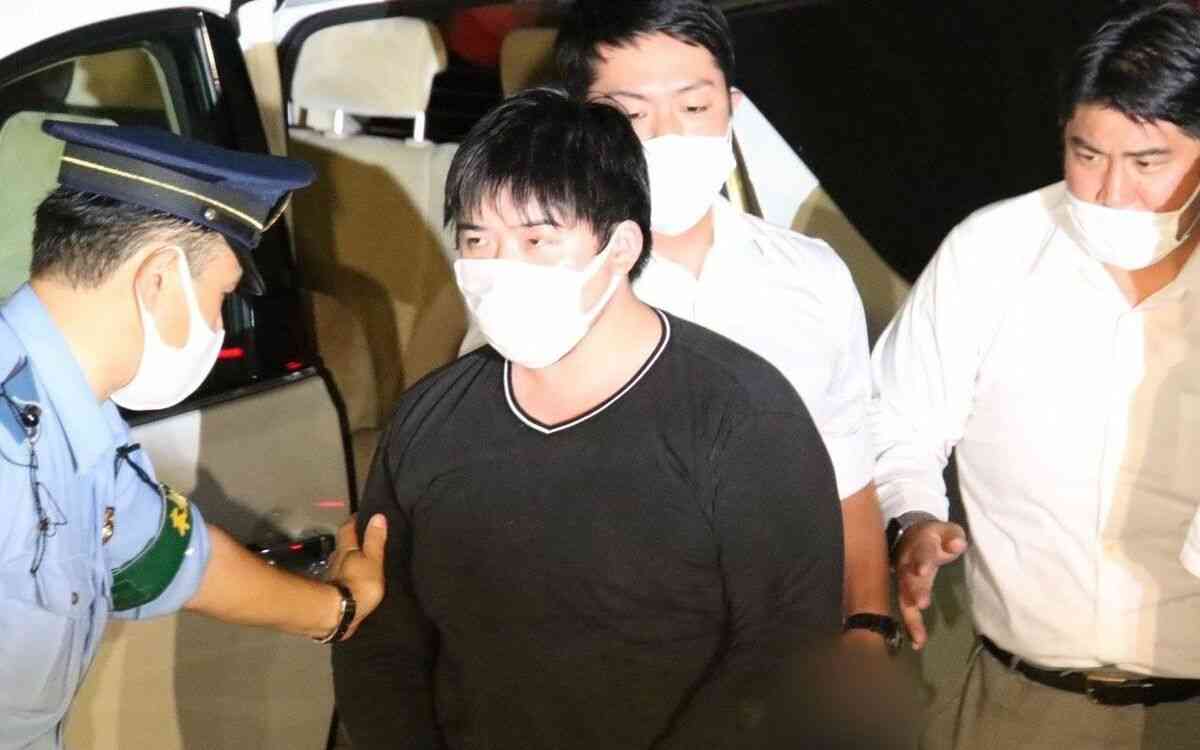 (3ページ目)顔や腕に硫酸をかけられ「ケロイドは元に戻らない。外出が怖い」…被害者男性の“恐怖と苦悩”《白金高輪硫酸事件・初公判》 | 文春オンライン