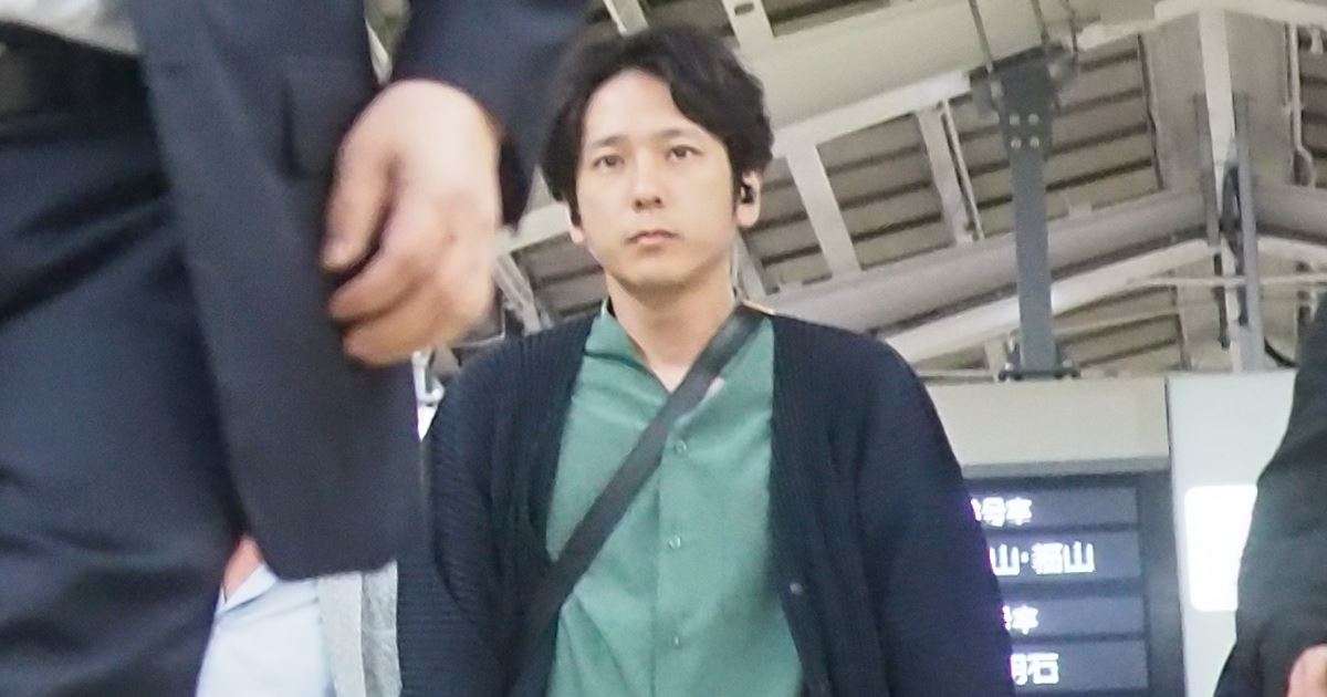 「先輩として最低」二宮和也　後輩・なにわ藤原への“いじり”にファン怒り「言葉には気をつけないと」 | 女性自身
