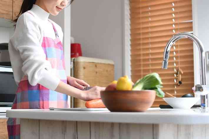 「ある程度の年収の男性と結婚して、専業主婦になりたい」令和の学生たちが明かす