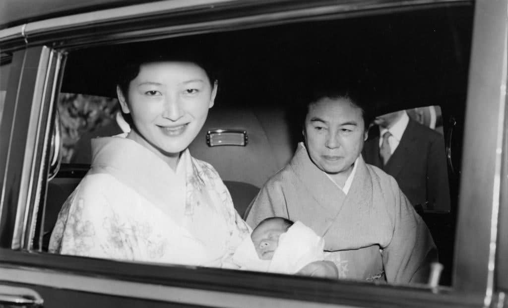 「美智子さまご出産」の驚くべき舞台裏　“目崎メモ”が明らかにした知られざる歴史とは？ | AERA dot. (アエラドット) 