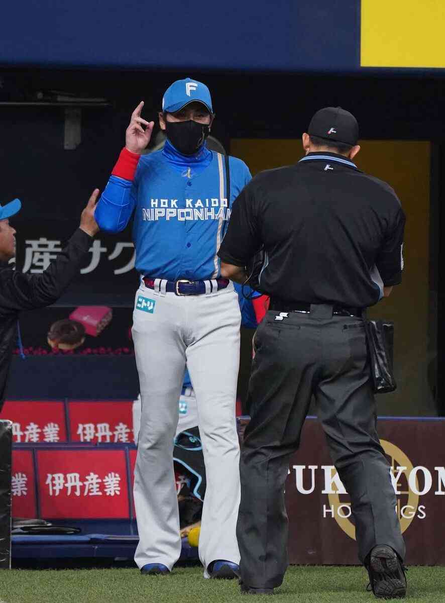 日本ハム・新庄監督、３点差逆転負けに両手で「×」　初登板の先発根本は試合後２軍降格（サンケイスポーツ） - Yahoo!ニュース