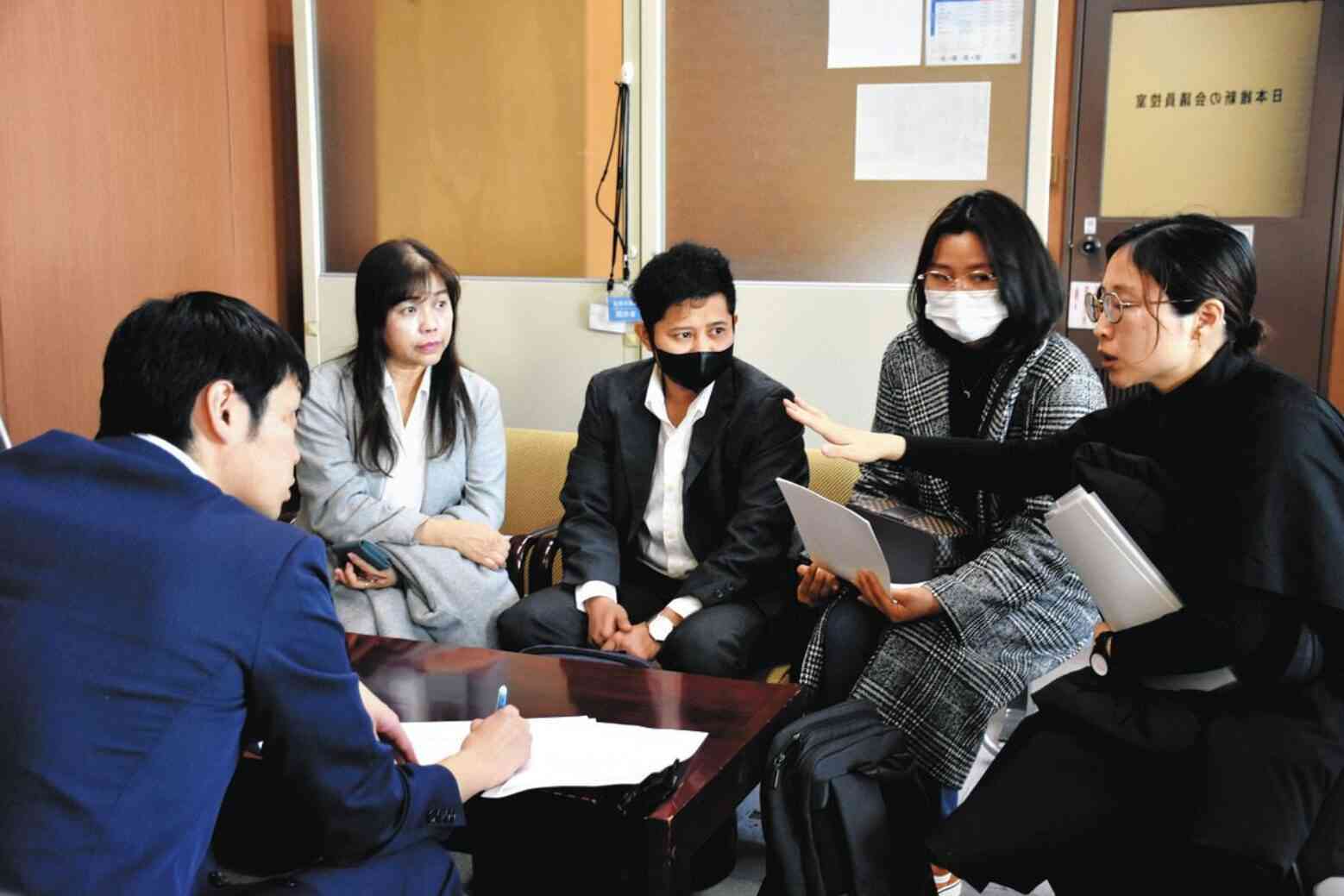 【東京新聞】徴兵制から祖国の若者を救いたい 各地の在日ミャンマー人が地方議会へ陳情書「技能実習生も例外じゃない」 - jnnavi