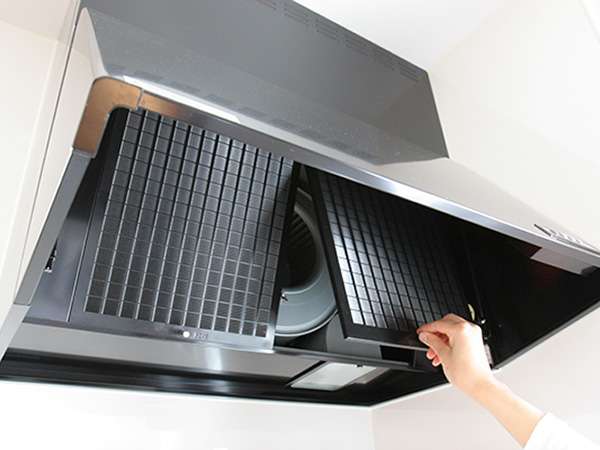 キッチンのレンジフード(換気扇)、どれくらいの頻度で掃除してますか?