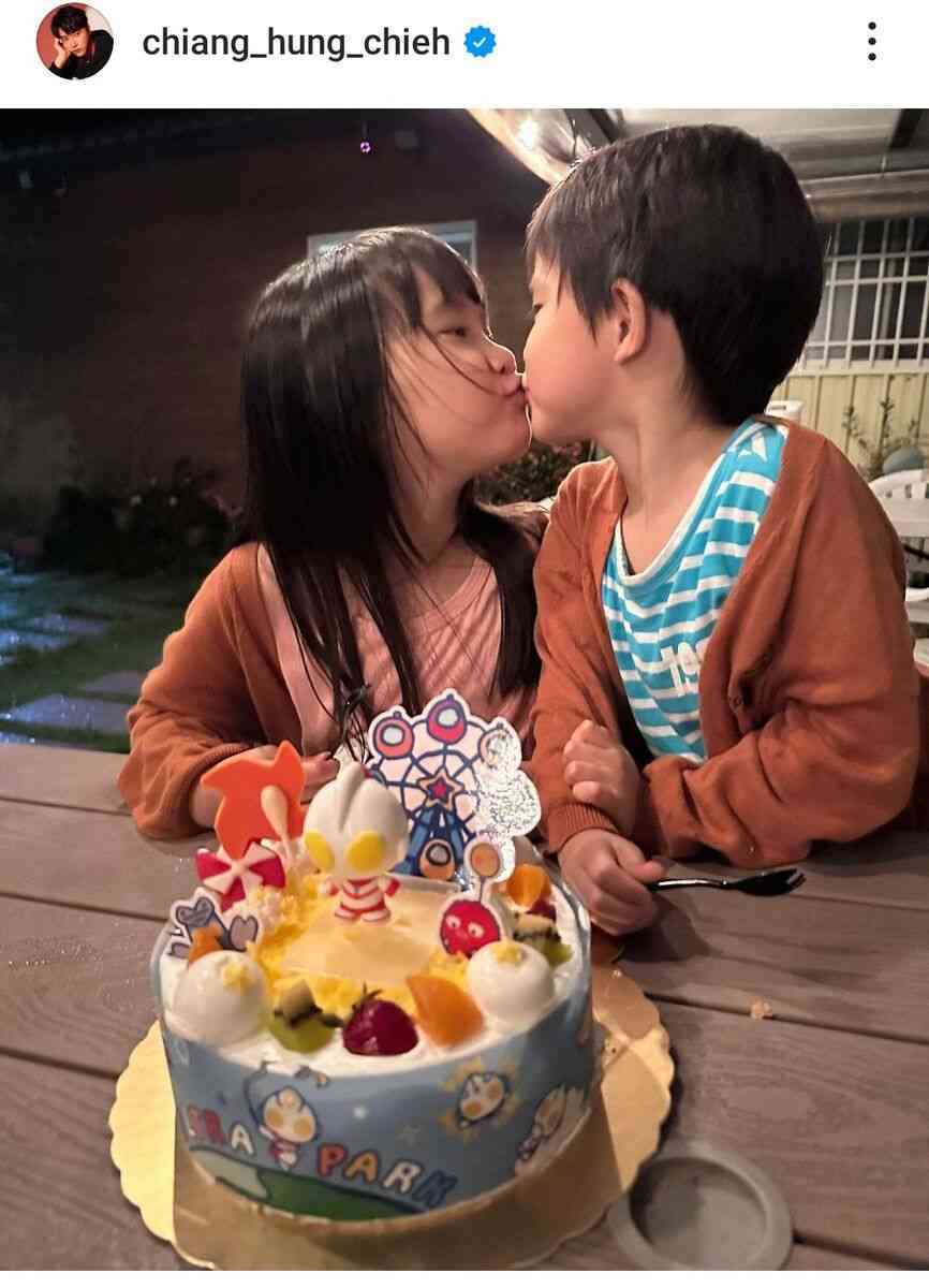 福原愛さん元夫、連れ戻した長男の5歳誕生日を祝福…姉弟ショットに「やっと会えたね」「よかった」の声