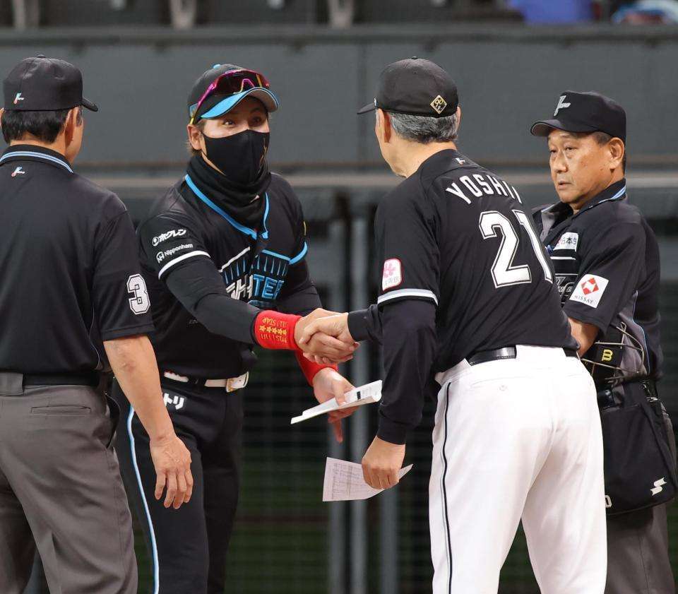 日本ハム・新庄監督　選手の「ガムの噛み方」に提言「口閉じて噛んでほしい」少年野球への影響を危惧「僕が食べるんだったらチュッパチャップス」