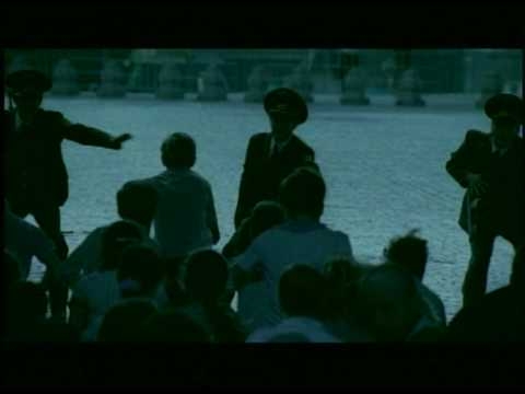 日清カップヌードル「NO BORDER」 赤の広場篇 60s - YouTube