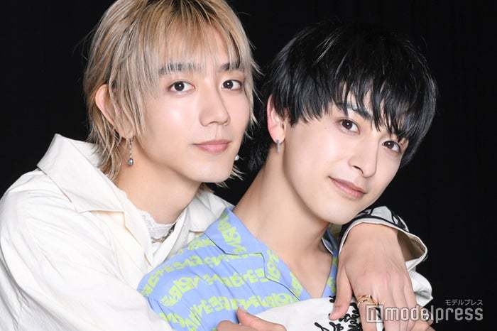 駒木根葵汰＆新原泰佑、BL作品ラブシーンで“支え合い” 互いへの感謝・関係性の変化明かす【「２５時、赤坂で」インタビュー】（モデルプレス） - Yahoo!ニュース