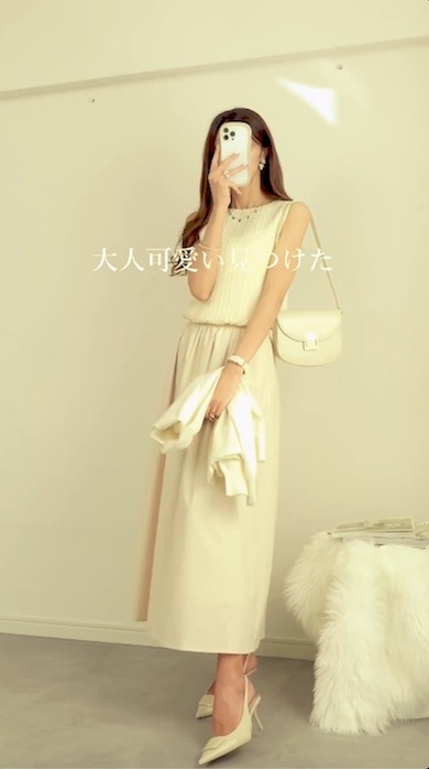 40歳ママによる－5歳のユニクロコーデが490万再生　プリーツノースリーブTで作る大人かわいい着回しに「コーデ組む天才」「真似したいです」