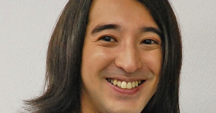 黒田勇樹が大胆イメチェン、“激変”ビフォーアフター公開に「ジョン・トラボルタかと」　金髪＆あごヒゲ→坊主頭に  | ORICON NEWS
