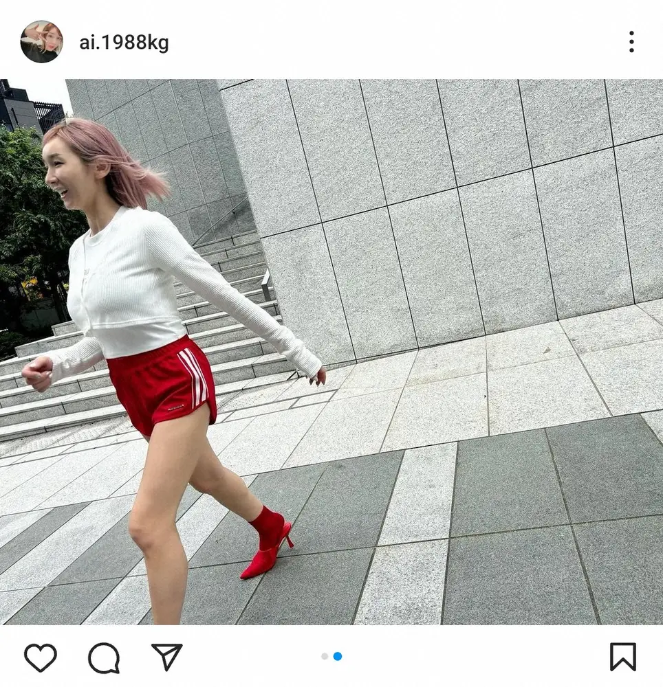 36歳・加護亜依　「体育着みたいなショートパンツ」タイトな個性派コーデに「スタイル良すぎ」の声