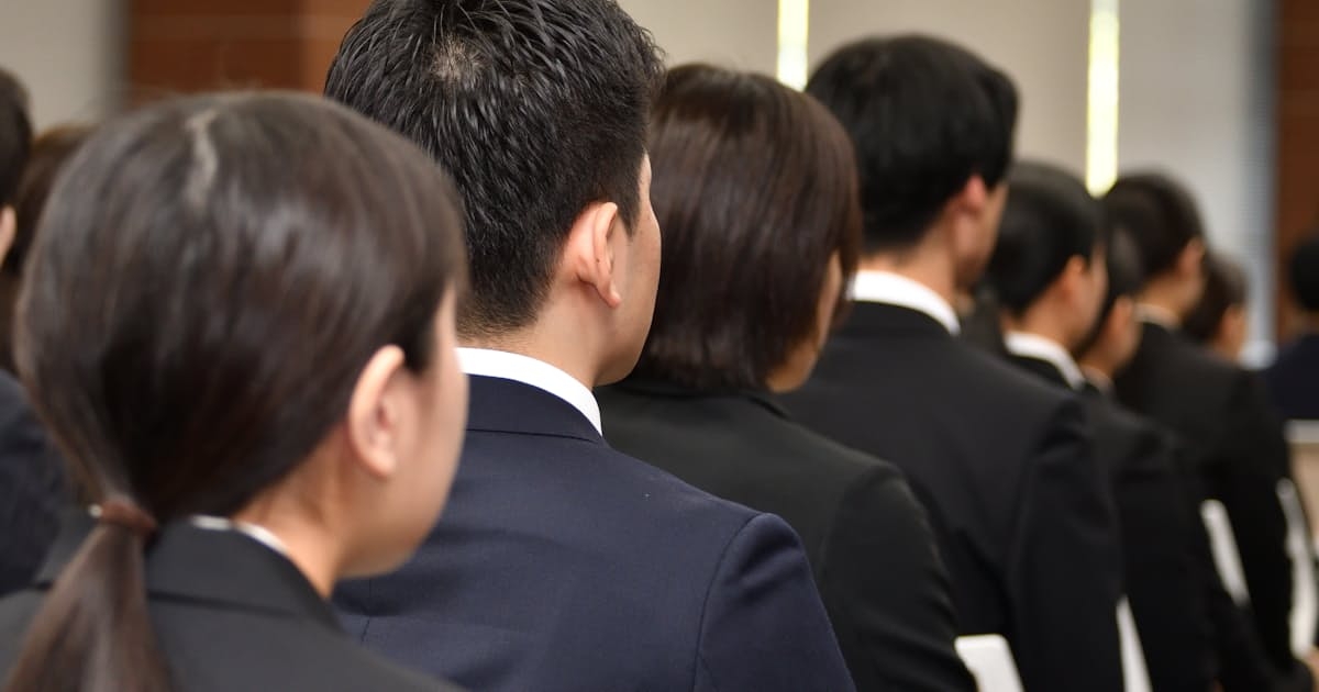 20代正社員、4分の1が「子どもほしくない」　民間調査 - 日本経済新聞