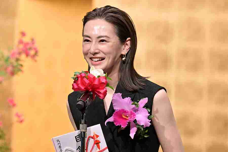 北川景子：第2子出産後初の公の場　「どうする家康」撮影は「子育てと両立できるか不安も」　2児の母として「娘や息子に誇れるように」