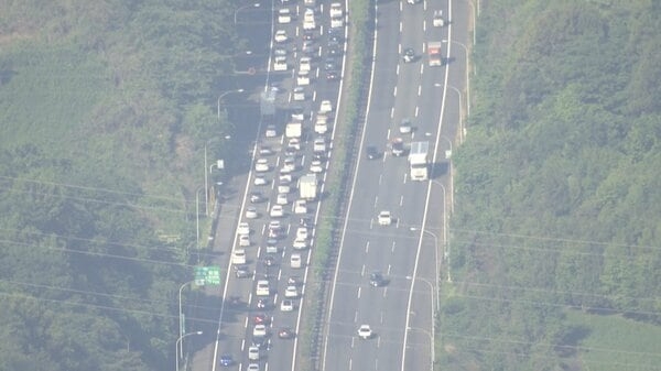 中央道で29km・関越道で25km・東北道で24kmの渋滞発生　午後も東名・中央道で最大45kmの渋滞予測｜FNNプライムオンライン