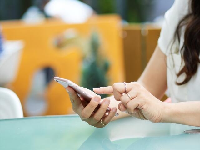 「SNS」が若者のニュース情報を得るメディア1位に　Xから情報取得の中高年も増加...フェイク氾濫、大丈夫か？　専門家に聞いた: J-CAST ニュース