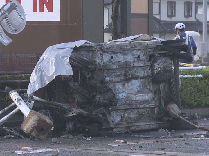 車にチャイルドシートなく…2歳女の子が車外に投げ出され死亡した事故 運転席の遺体は27歳母親と判明 | 東海テレビNEWS