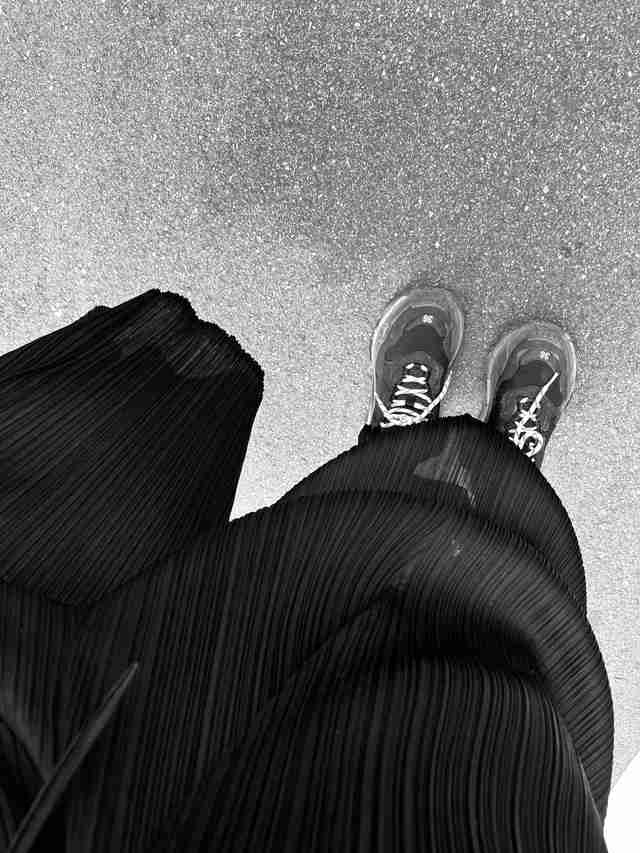 女性が通勤中に気づいた「ミス」が大反響 「夏はこれやっちゃう」「乗り切るしかないよね」と共感の嵐