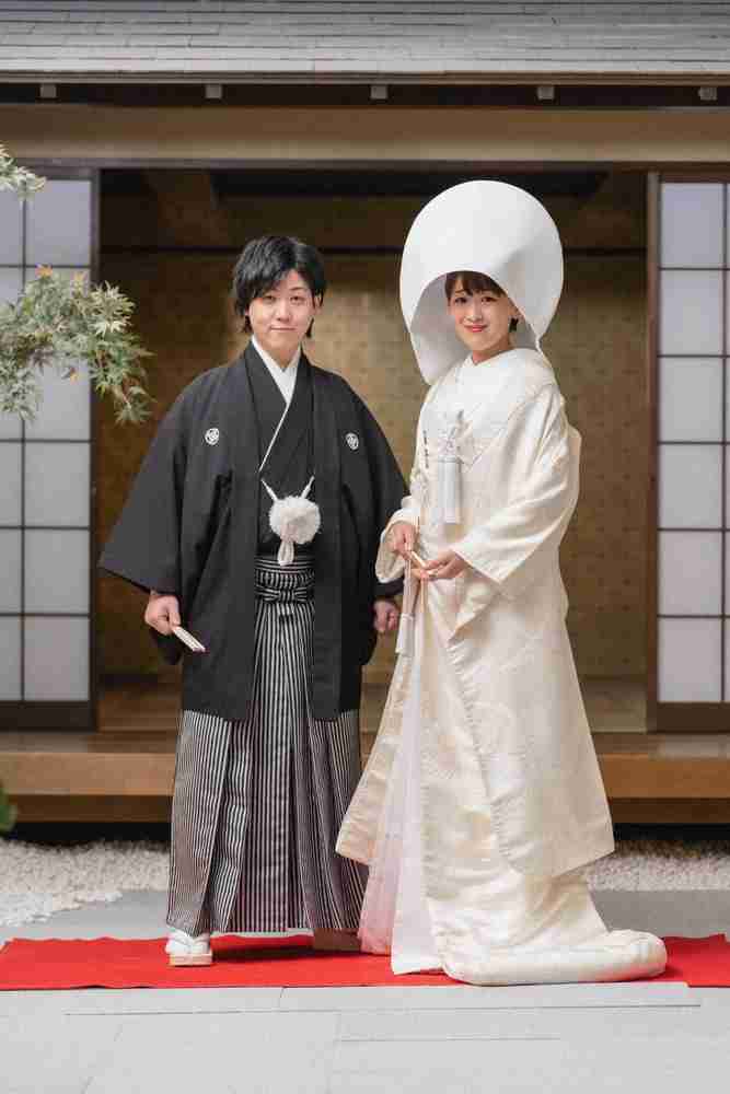 河村隆一、54歳誕生日にそっくりな“2ショット”…？　ものまね芸人の妻は「隣に並んだら全然似てなかった」