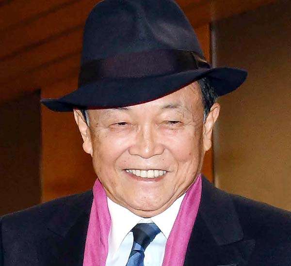 自民・麻生副総裁やりたい放題…飲み食い豪遊に年1900万円超！ 脱税疑惑の巨人坂本に匹敵｜日刊ゲンダイDIGITAL