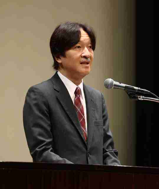 秋篠宮さま、被災水族館の話に聴き入る　日動水通常総会（朝日新聞デジタル） - Yahoo!ニュース