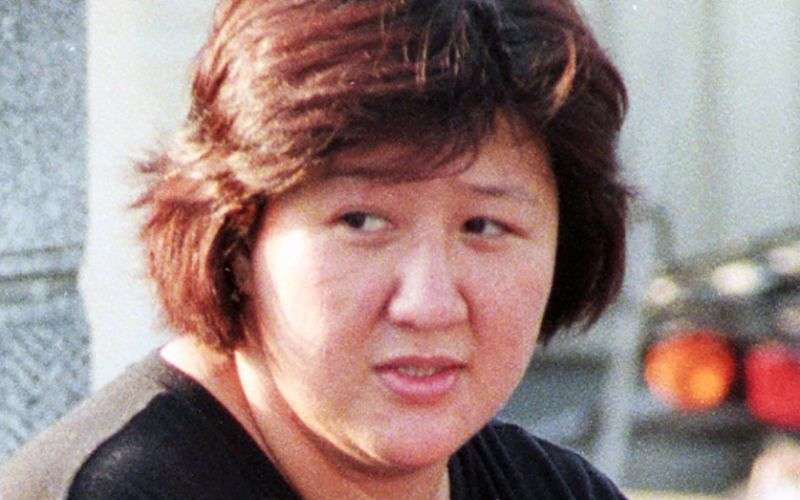 全身に多数のアザ、歩けないほど衰弱…林眞須美「長女」と「継父」に虐待死させられた16歳娘の“苦界” | 文春オンライン