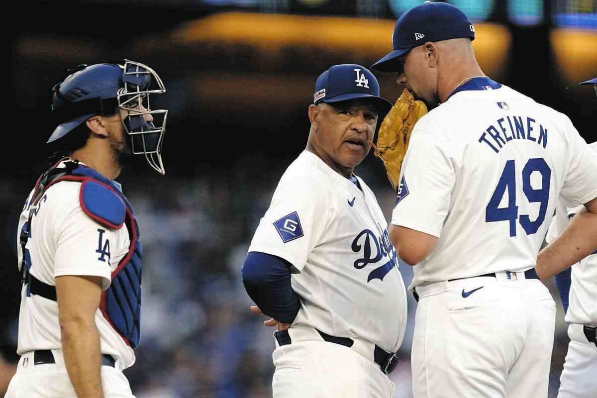 ドジャース・ロバーツ監督、緊急降板の山本由伸めぐり問われた管理責任 試合後会見8分、腕の張り報告「驚いた」