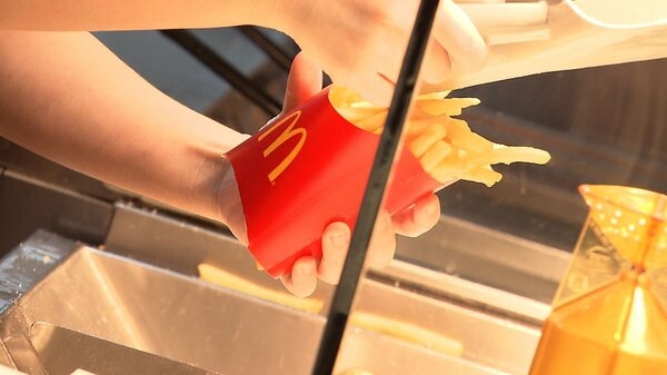 マックのポテトが販売休止！「セットで食べなきゃ！」韓国でポテトショック…原因は「冷凍ポテトの基準未達」日本に影響はない｜FNNプライムオンライン