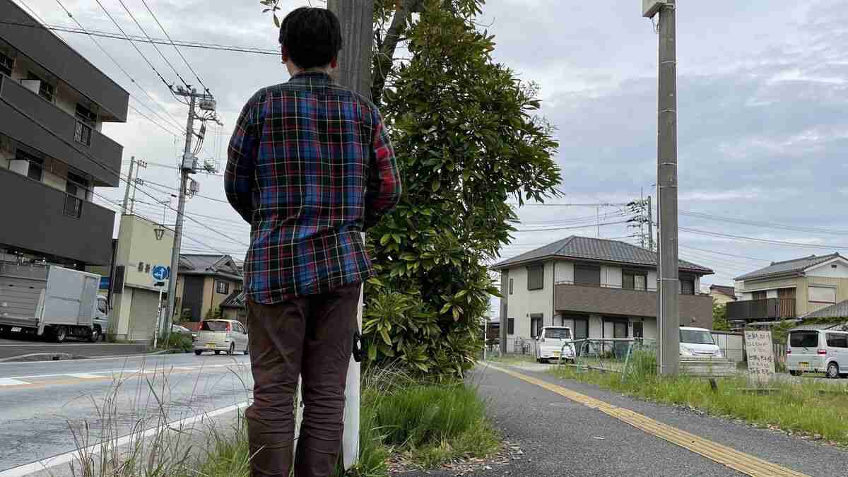 院卒で就けた仕事は清掃…｢宗教2世男性｣の苦悩 布教を優先すべきという｢エホバの証人｣の呪縛 | ボクらは｢貧困強制社会｣を生きている | 東洋経済オンライン