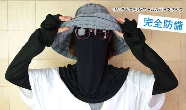 帽子をかぶると急にオバさんっぽくなる人の特徴。40代女性が選んではないけない“2大帽子”は