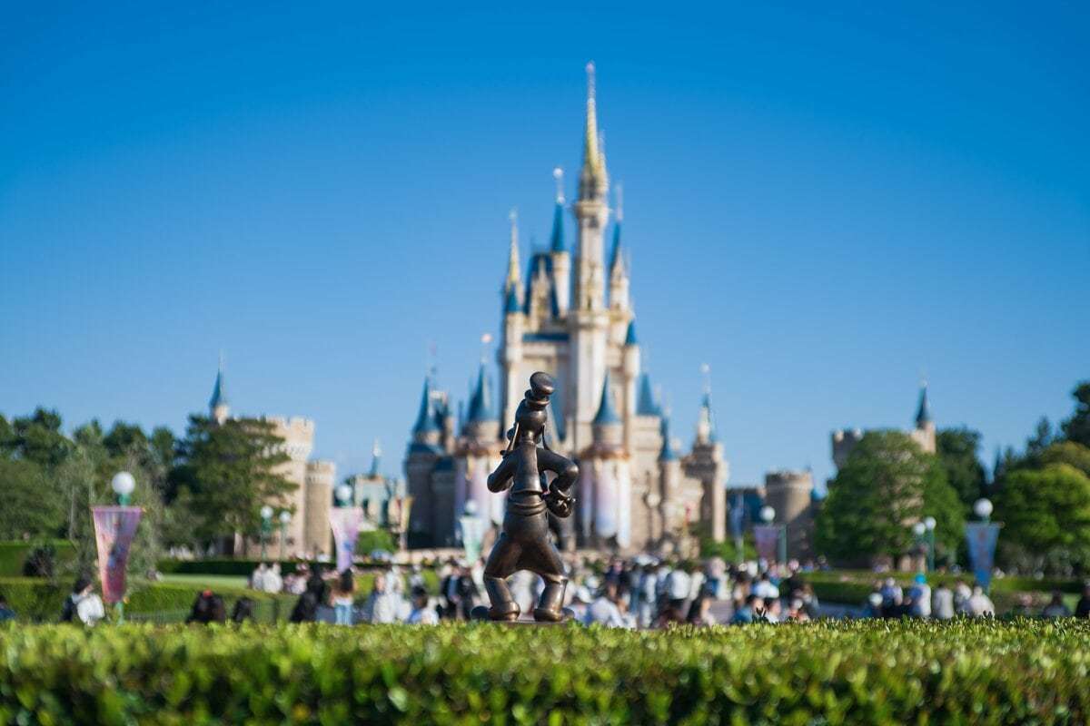 ディズニー新エリア、入場できる狙い目の時間は「午後３時」！ 6000回以上ディズニーに通う“ガチ勢”が教える「ディズニー情報戦の勝ち組」になれるコツ | 集英社オンライン | ニュースを本気で噛み砕け