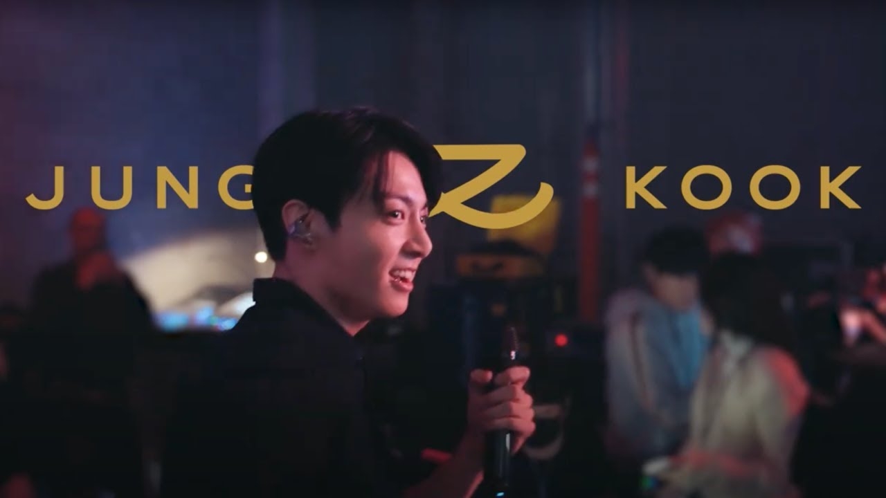JUNG KOOK - LIVE AT TSX - Times Square, NYC - OFFICIAL VIDEO - YouTube