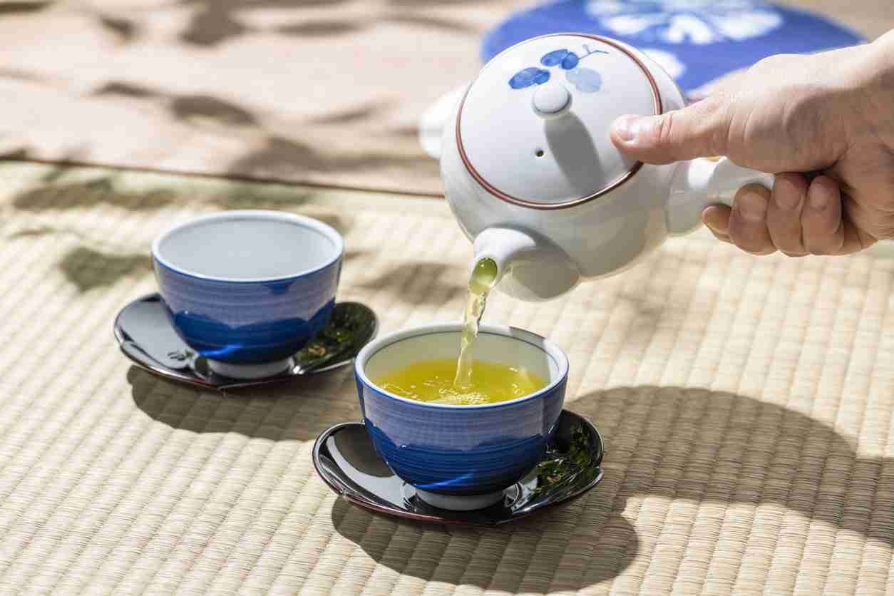 世界で「緑茶」ブーム？　国内市場は縮小を続ける一方、まだまだ大注目なワケ