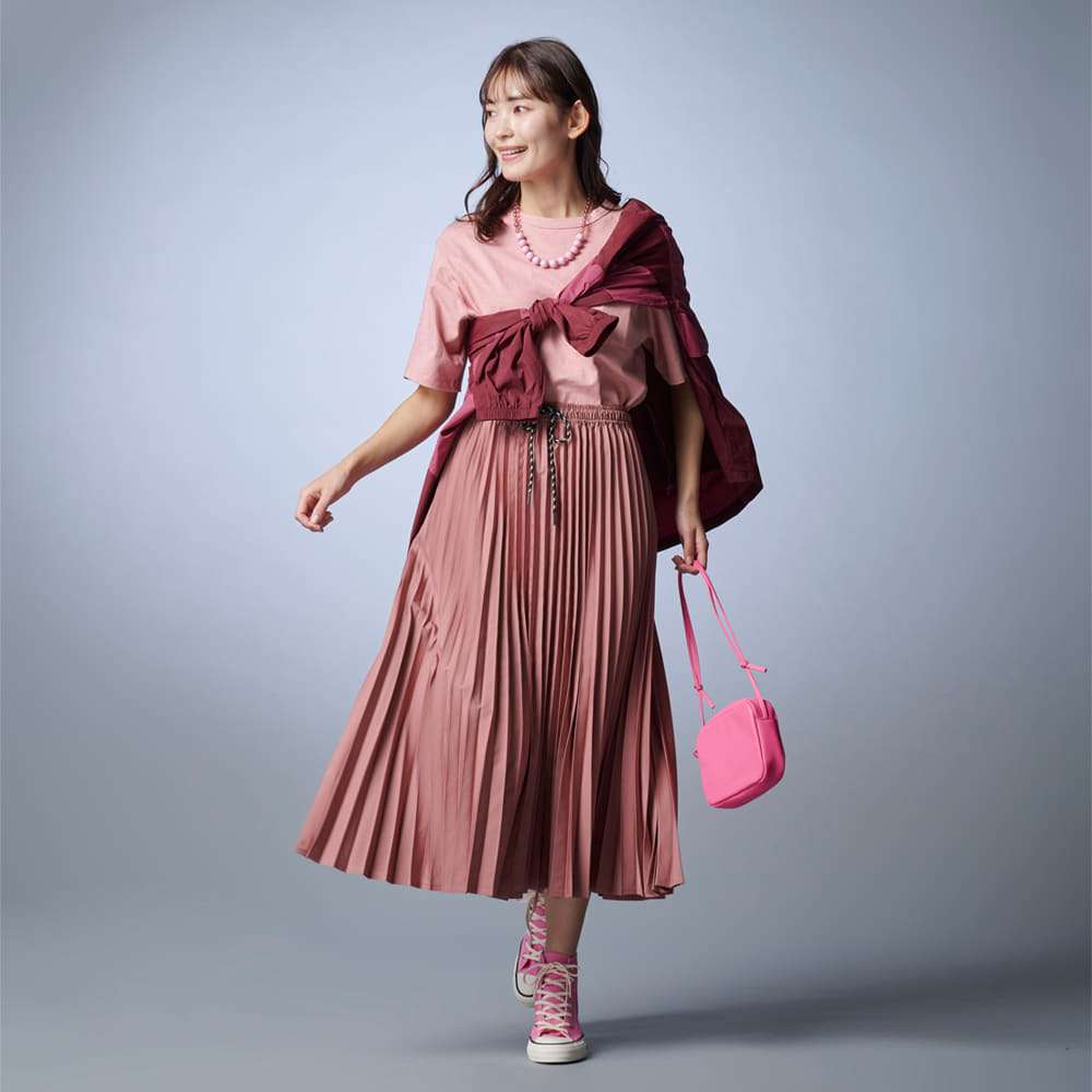 アパレルブランドの女性ディレクターが本気で「ワークマン」コーデすると…　驚きのおしゃれさに「参考になりまくり」「同じ物購入しちゃった」