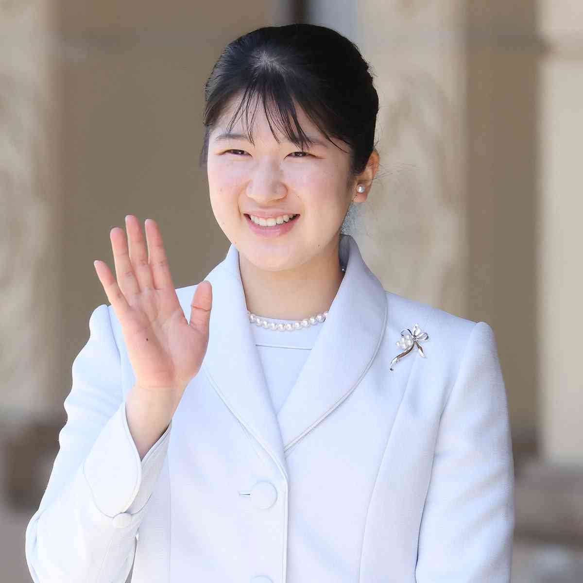 マスク越しでもほほ笑みオーラが！専門家が解説する「愛子さまスマイル」の秘密（女性自身） - Yahoo!ニュース