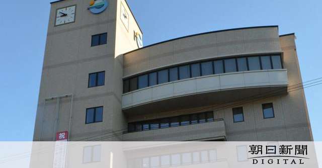 「家はわかる。嫁いるだろ」職員へカスハラ、脅迫容疑で男を書類送検 [愛媛県]：朝日新聞デジタル