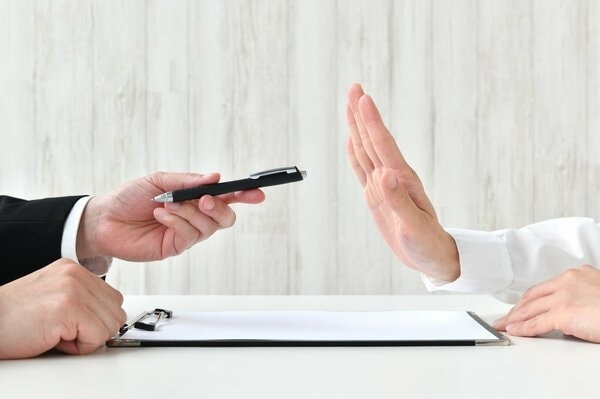 消費者トラブルの被害額が過去最高の8.8兆円に！ SNS関連相談が急増し50代が最多 2024年版消費者白書｜FNNプライムオンライン