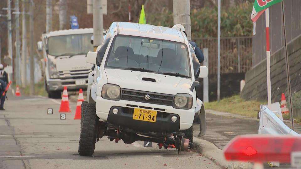 走行中の軽乗用車から外れたタイヤ直撃、４歳の女児は今も意識が戻らないままなのに…不正改造などで逮捕、車を所有の男「点検は任せていた」運転の男「改造は言われてやった」など自分の“責任逃れ”の旨の供述