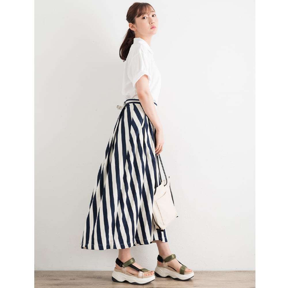 アパレルブランドの女性ディレクターが本気で「ワークマン」コーデすると…　驚きのおしゃれさに「参考になりまくり」「同じ物購入しちゃった」