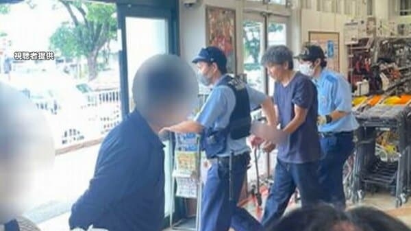 【逮捕の瞬間】「有名なクレーマー」白昼のイオン店内で84歳女性刺し現行犯逮捕の白土正博容疑者「弁護士を呼べ！」女性は死亡　大分・日田市｜FNNプライムオンライン