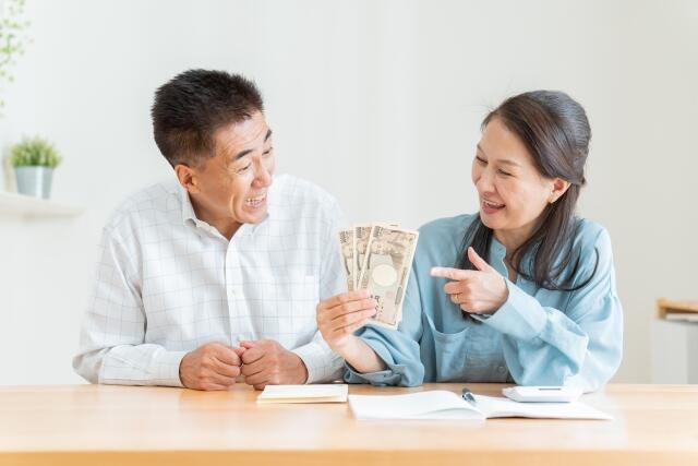 「老後資金2000万円不足」の衝撃が、今「4000万円」に拡大　シニア層の不安に「最新データでは1200万円で大丈夫！」／第一生命経済研究所の永濱利廣さん: J-CAST ニュース